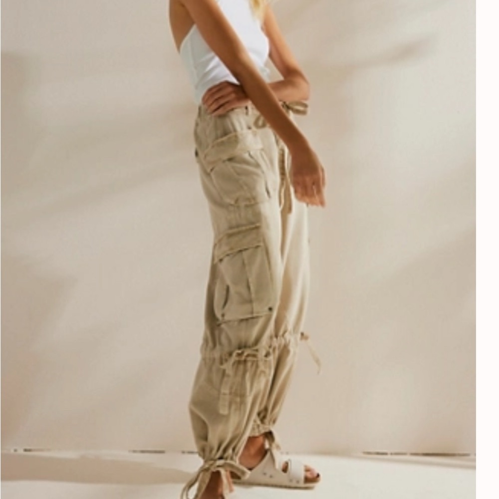 Free People Beige Cargo Pants NWOT